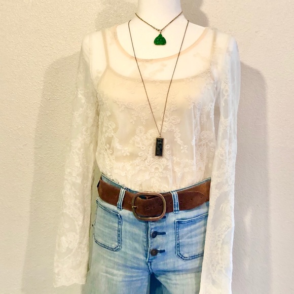 Blu Pepper sheer Lace blouse - Picture 2 of 6